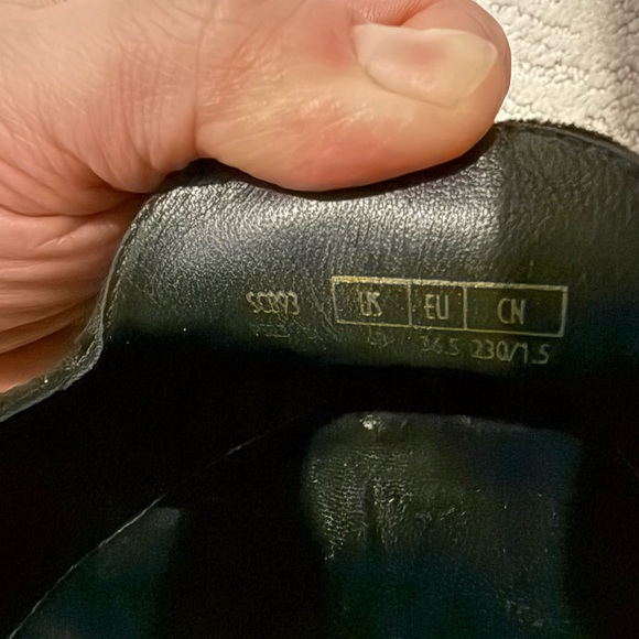 Stuart Weitzman lunar rabbit black velvet loafer smoking flat size 6 - Picture 5 of 9